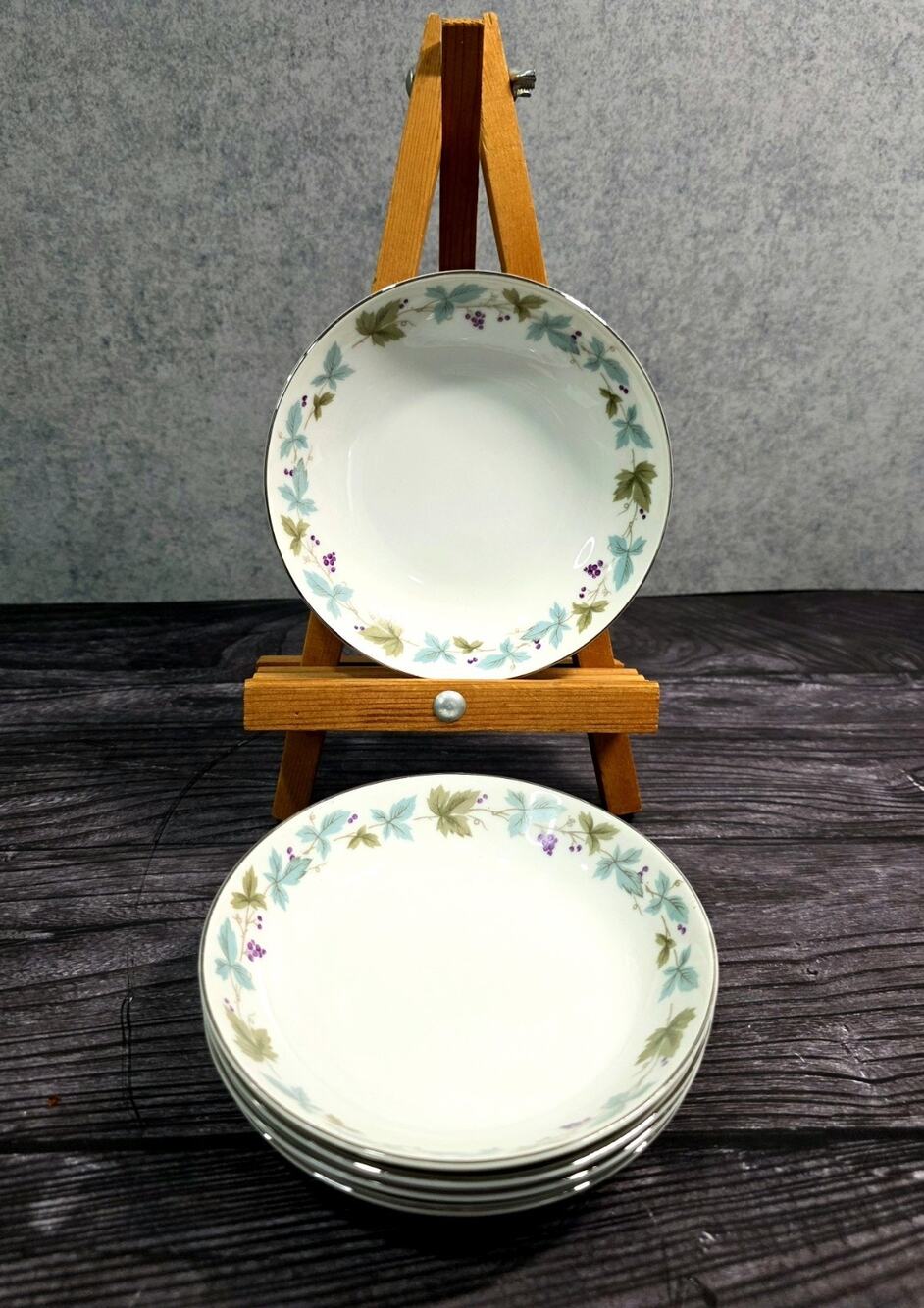 Set of 5 Fine China of Japan VINTAGE 6701 Fruit Dessert Bowls Grapevine Platinum
